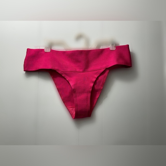 SKIMS Other - NWT SKIMS swim